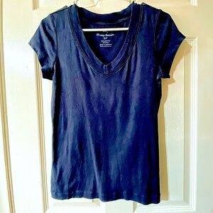 Tommy Bahama women’s Blue T-shirt short sleeves V-neck 100% Cotton size S♦️